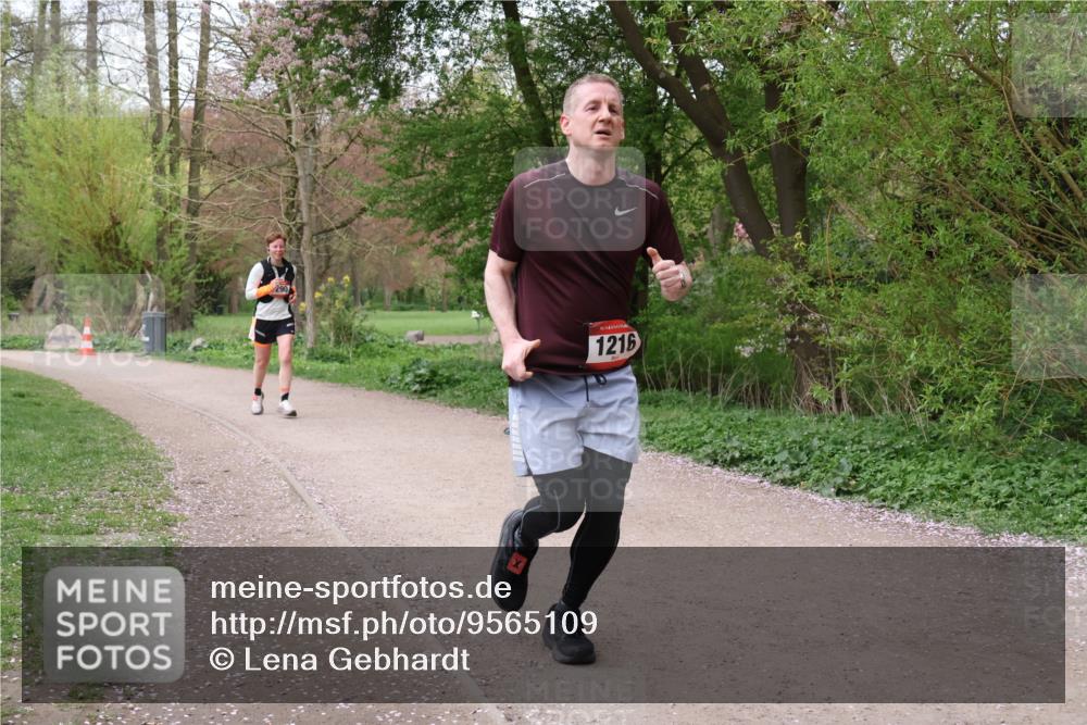 19.04.2026 - Hammer Lauf Lena Gebhardt http://msf.ph/oto/9565109 19.04.2026 10:43:08 Laufen 290, 1216 meine-sportfotos.de