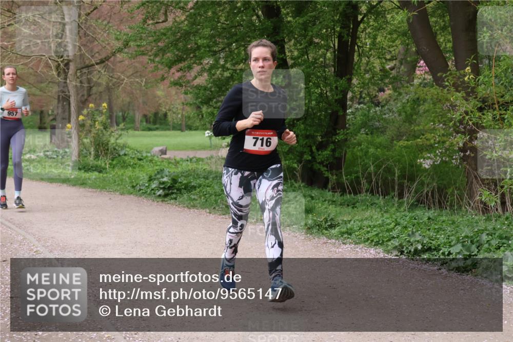 19.04.2026 - Hammer Lauf Lena Gebhardt http://msf.ph/oto/9565147 19.04.2026 10:44:09 Laufen 957, 16, 716 meine-sportfotos.de