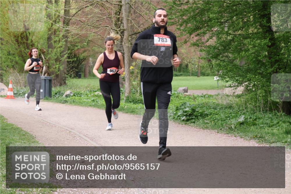 19.04.2026 - Hammer Lauf Lena Gebhardt http://msf.ph/oto/9565157 19.04.2026 10:44:23 Laufen 669, 963, 783 meine-sportfotos.de