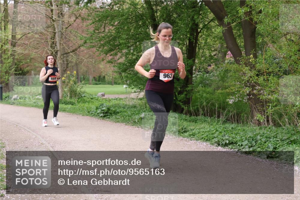 19.04.2026 - Hammer Lauf Lena Gebhardt http://msf.ph/oto/9565163 19.04.2026 10:44:25 Laufen 669, 16, 963 meine-sportfotos.de