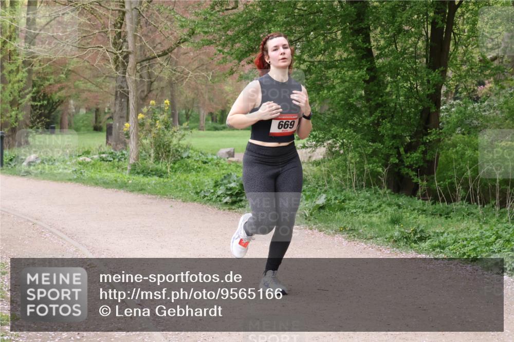 19.04.2026 - Hammer Lauf Lena Gebhardt http://msf.ph/oto/9565166 19.04.2026 10:44:27 Laufen 16, 669 meine-sportfotos.de