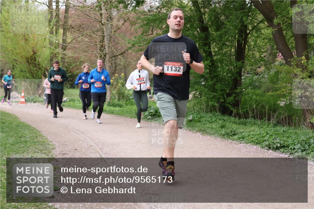19.04.2026 - Hammer Lauf Lena Gebhardt http://msf.ph/oto/9565173 19.04.2026 10:44:52 Laufen 926, 652, 1217, 1214, 16, 1132 meine-sportfotos.de