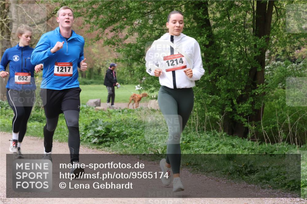 19.04.2026 - Hammer Lauf Lena Gebhardt http://msf.ph/oto/9565174 19.04.2026 10:44:53 Laufen 652, 16, 1217, 16, 1214 meine-sportfotos.de
