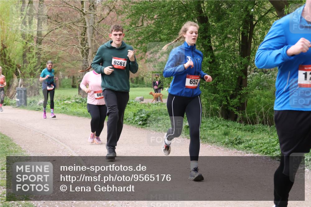 19.04.2026 - Hammer Lauf Lena Gebhardt http://msf.ph/oto/9565176 19.04.2026 10:44:55 Laufen 126, 667, 1926, 16, 652, 16, 12 meine-sportfotos.de