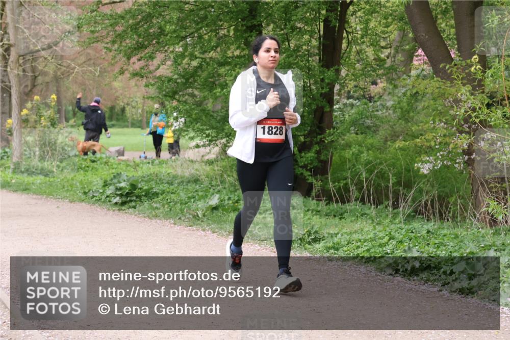 19.04.2026 - Hammer Lauf Lena Gebhardt http://msf.ph/oto/9565192 19.04.2026 10:45:21 Laufen 16, 1828 meine-sportfotos.de