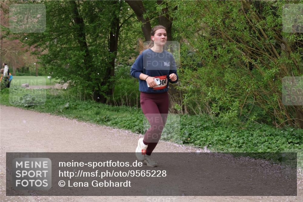 19.04.2026 - Hammer Lauf Lena Gebhardt http://msf.ph/oto/9565228 19.04.2026 10:46:34 Laufen 304 meine-sportfotos.de
