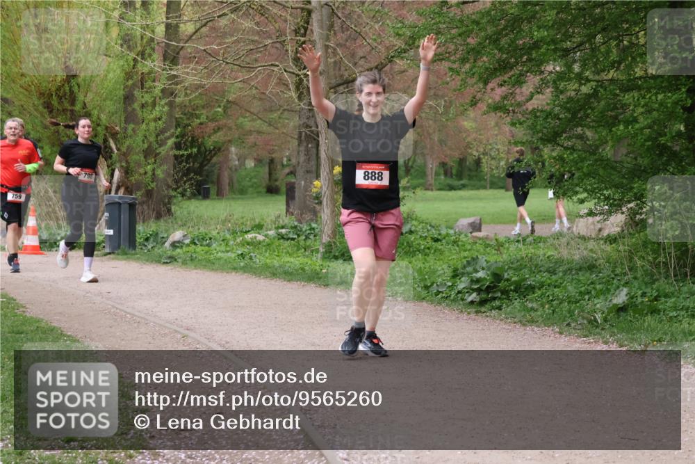 19.04.2026 - Hammer Lauf Lena Gebhardt http://msf.ph/oto/9565260 19.04.2026 10:47:26 Laufen 759, 798, 888 meine-sportfotos.de