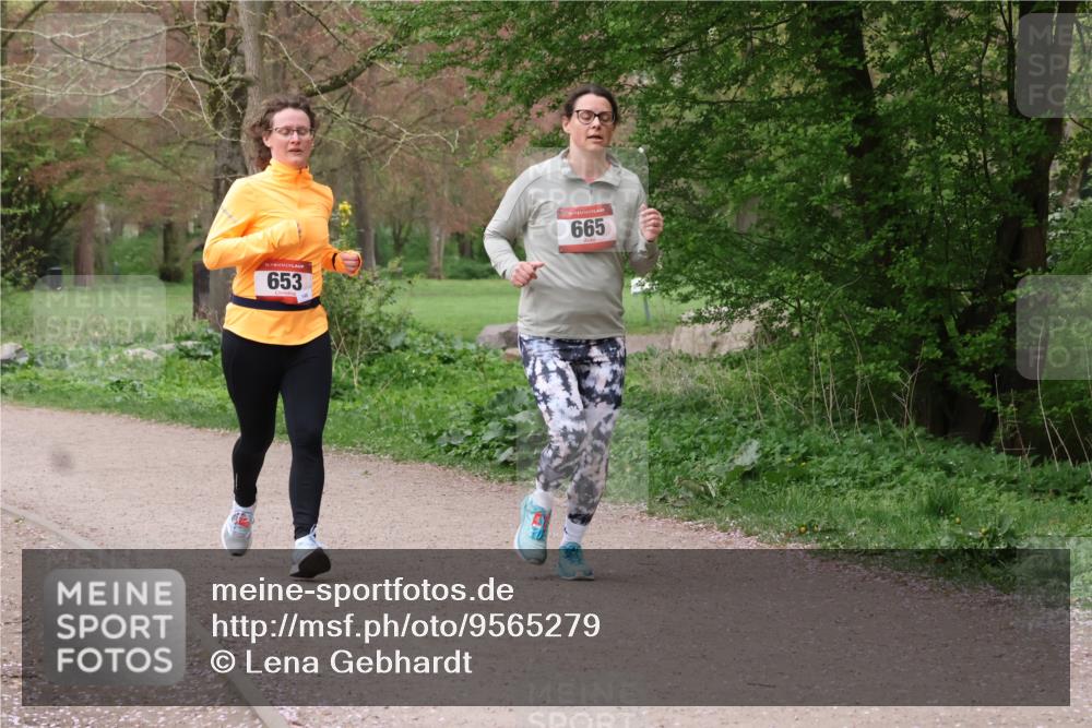 19.04.2026 - Hammer Lauf Lena Gebhardt http://msf.ph/oto/9565279 19.04.2026 10:47:41 Laufen 653, 665 meine-sportfotos.de