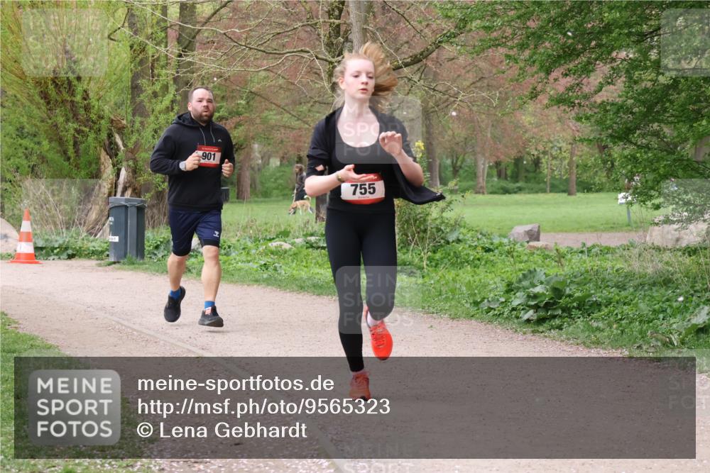 19.04.2026 - Hammer Lauf Lena Gebhardt http://msf.ph/oto/9565323 19.04.2026 10:49:09 Laufen 901, 755 meine-sportfotos.de