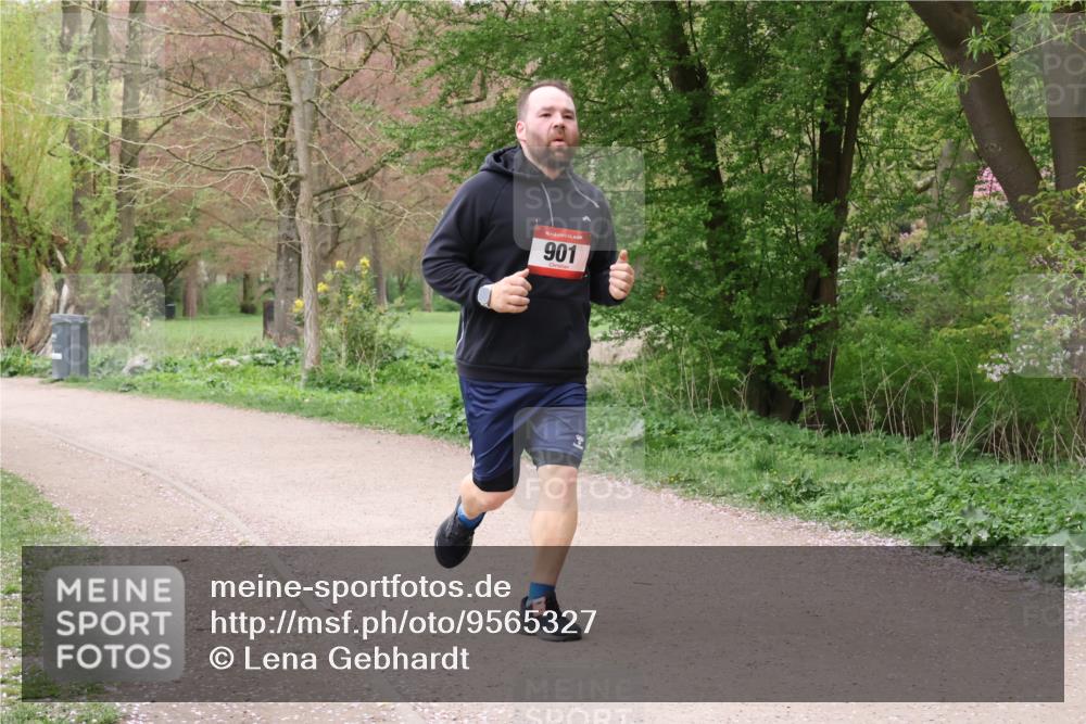 19.04.2026 - Hammer Lauf Lena Gebhardt http://msf.ph/oto/9565327 19.04.2026 10:49:13 Laufen 16, 901 meine-sportfotos.de