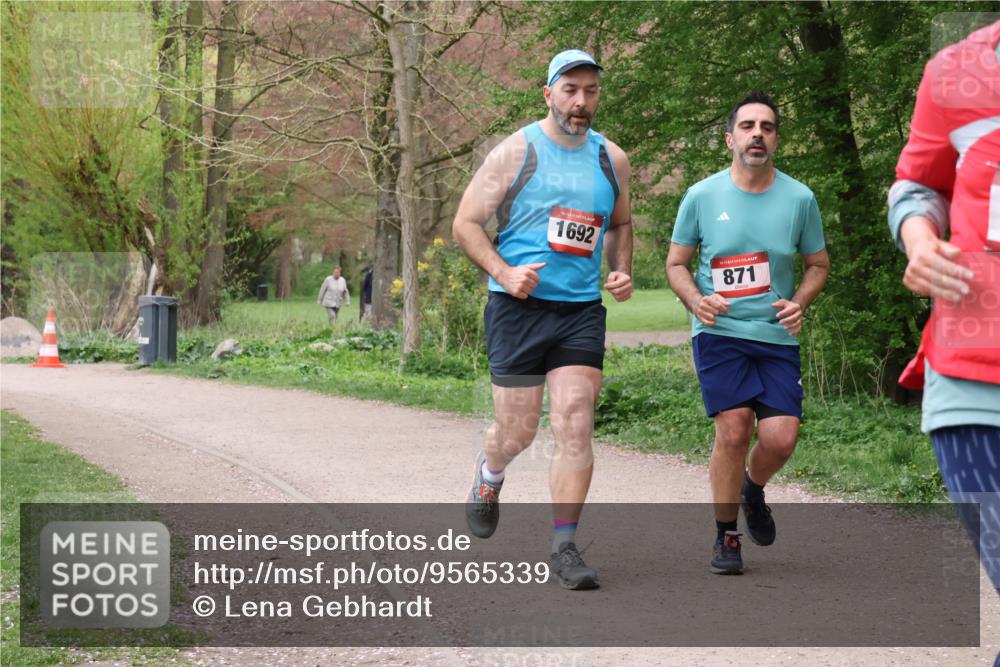 19.04.2026 - Hammer Lauf Lena Gebhardt http://msf.ph/oto/9565339 19.04.2026 10:49:28 Laufen 16, 1692, 16, 871 meine-sportfotos.de
