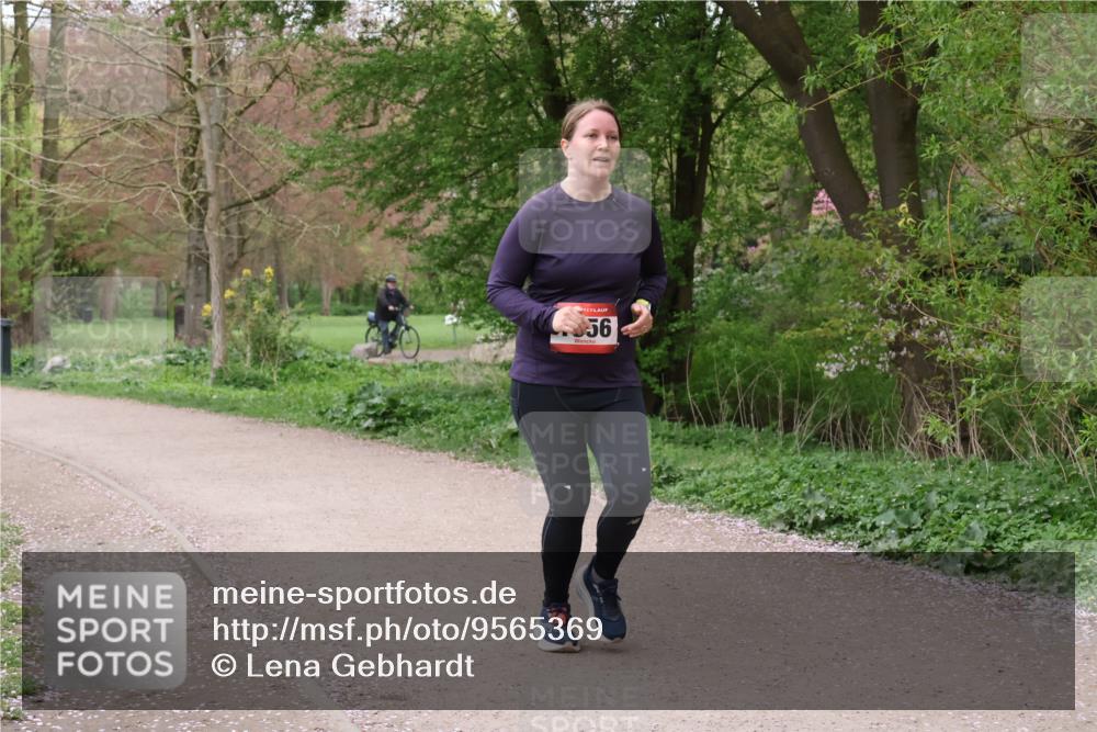 19.04.2026 - Hammer Lauf Lena Gebhardt http://msf.ph/oto/9565369 19.04.2026 10:50:19 Laufen 56 meine-sportfotos.de