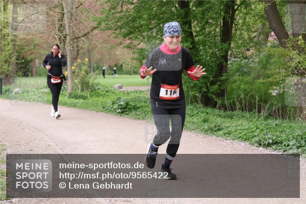 19.04.2026 - Hammer Lauf Lena Gebhardt http://msf.ph/oto/9565422 19.04.2026 10:51:49 Laufen 253, 16, 116 meine-sportfotos.de