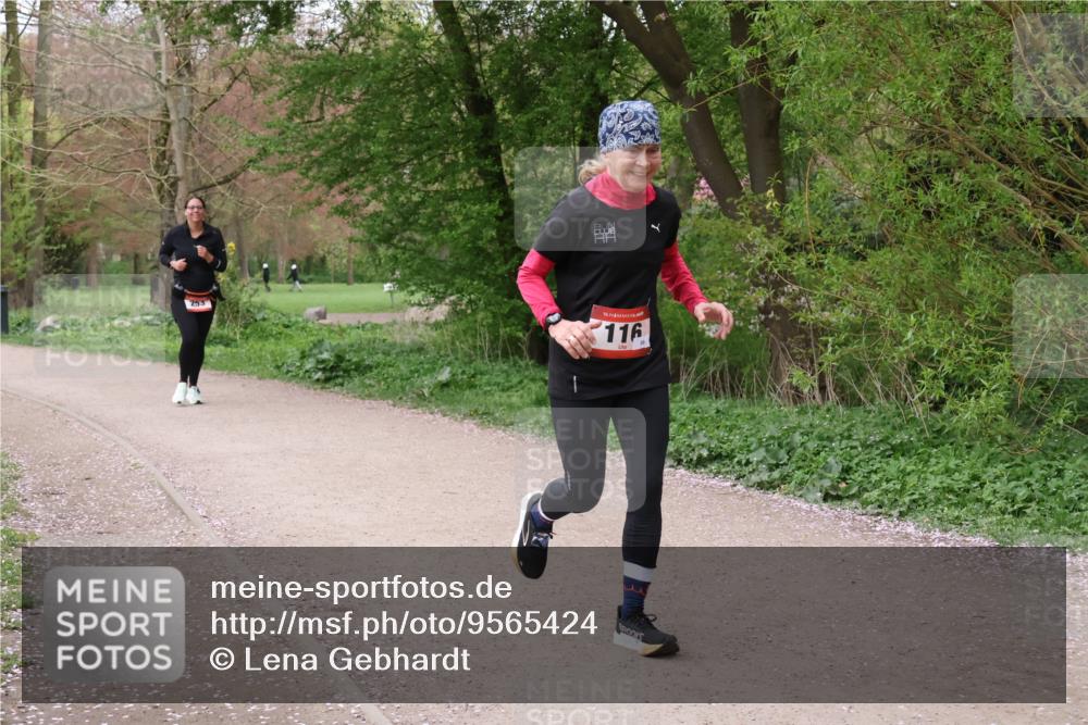 19.04.2026 - Hammer Lauf Lena Gebhardt http://msf.ph/oto/9565424 19.04.2026 10:51:50 Laufen 253, 16, 116 meine-sportfotos.de