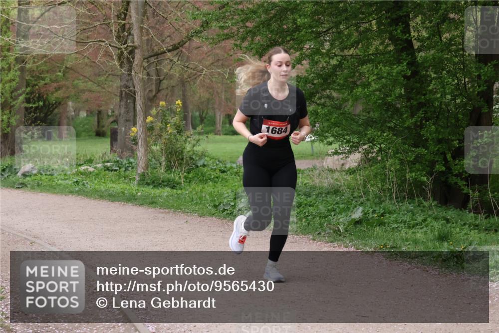 19.04.2026 - Hammer Lauf Lena Gebhardt http://msf.ph/oto/9565430 19.04.2026 10:52:04 Laufen 16, 1684 meine-sportfotos.de