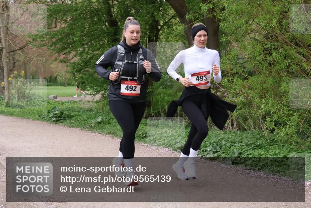 19.04.2026 - Hammer Lauf Lena Gebhardt http://msf.ph/oto/9565439 19.04.2026 10:52:12 Laufen 16, 492, 16, 493 meine-sportfotos.de