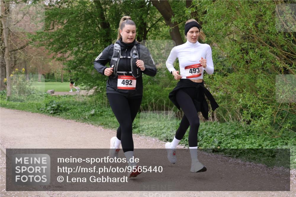 19.04.2026 - Hammer Lauf Lena Gebhardt http://msf.ph/oto/9565440 19.04.2026 10:52:12 Laufen 16, 492, 16, 493 meine-sportfotos.de