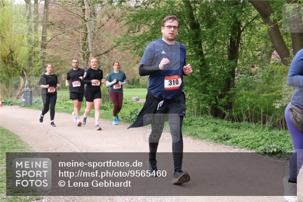 19.04.2026 - Hammer Lauf Lena Gebhardt http://msf.ph/oto/9565460 19.04.2026 10:53:07 Laufen 272, 1823, 210, 16, 310 meine-sportfotos.de