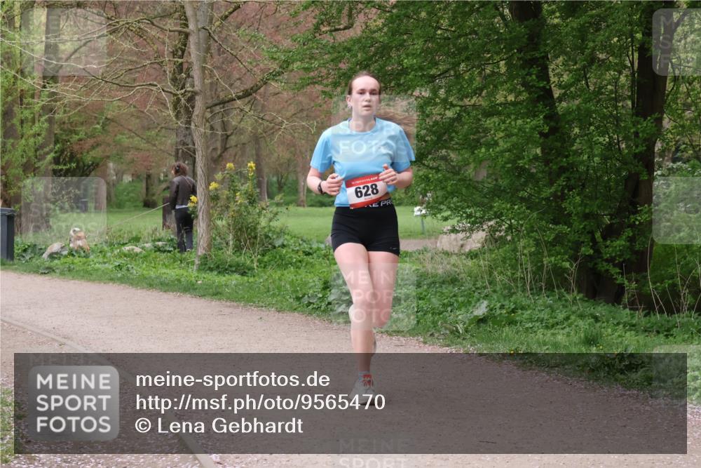 19.04.2026 - Hammer Lauf Lena Gebhardt http://msf.ph/oto/9565470 19.04.2026 10:53:20 Laufen 628 meine-sportfotos.de