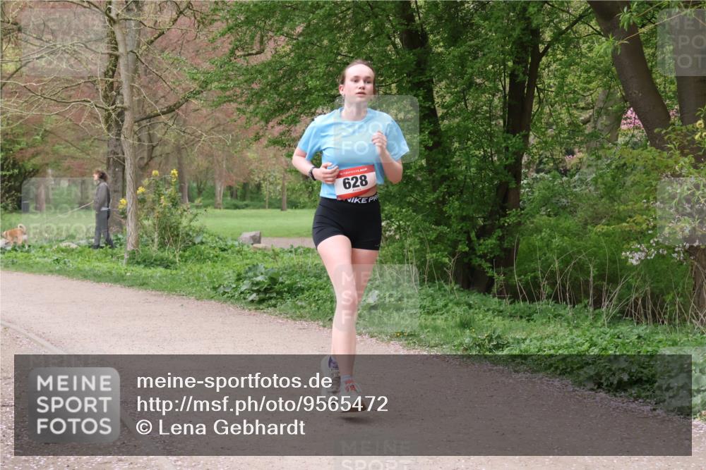 19.04.2026 - Hammer Lauf Lena Gebhardt http://msf.ph/oto/9565472 19.04.2026 10:53:21 Laufen 628 meine-sportfotos.de
