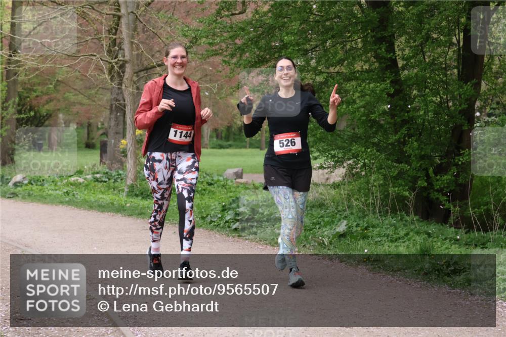 19.04.2026 - Hammer Lauf Lena Gebhardt http://msf.ph/oto/9565507 19.04.2026 10:54:43 Laufen 16, 1144, 526 meine-sportfotos.de