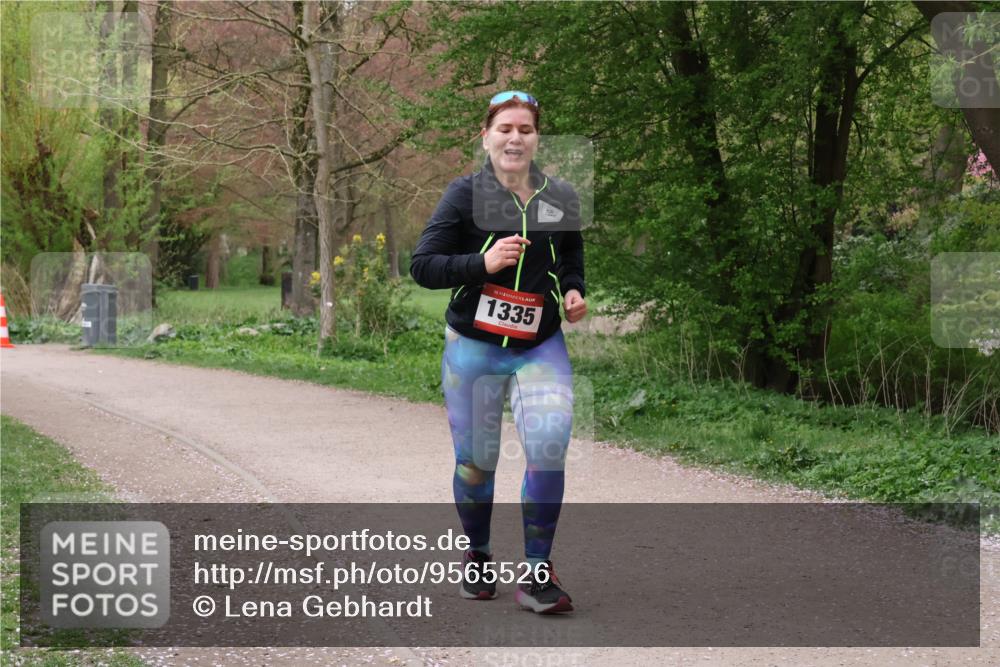 19.04.2026 - Hammer Lauf Lena Gebhardt http://msf.ph/oto/9565526 19.04.2026 10:55:44 Laufen 16, 1335 meine-sportfotos.de