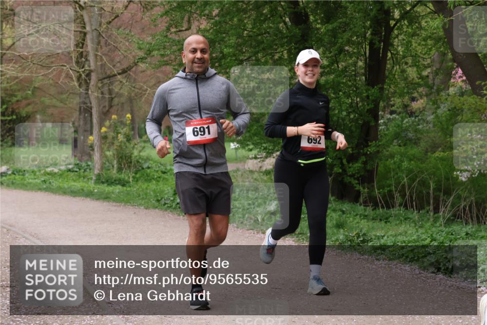 19.04.2026 - Hammer Lauf Lena Gebhardt http://msf.ph/oto/9565535 19.04.2026 10:55:58 Laufen 16, 691, 692 meine-sportfotos.de