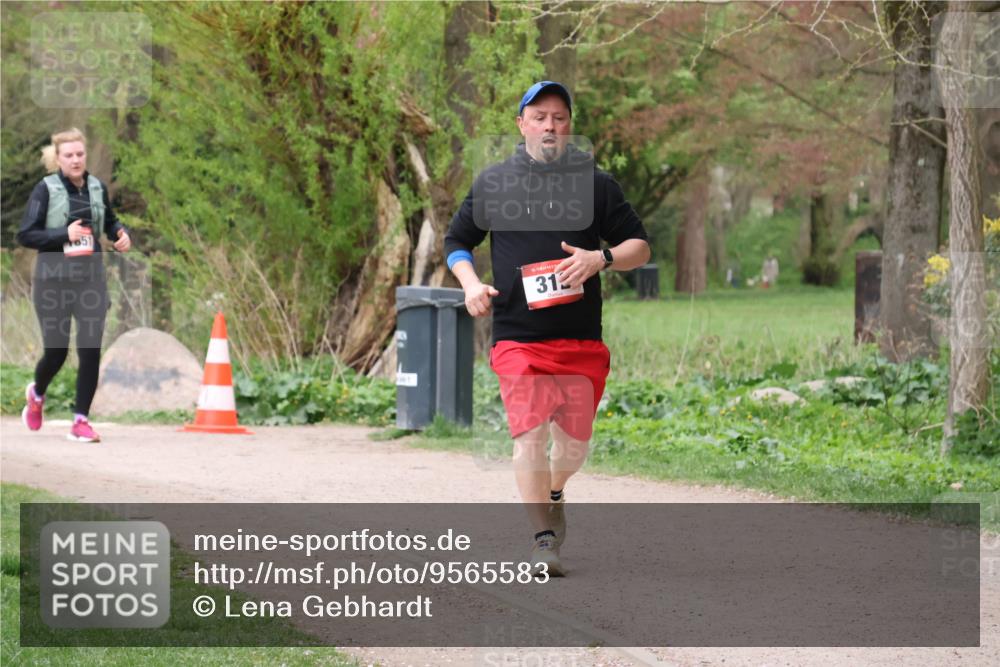 19.04.2026 - Hammer Lauf Lena Gebhardt http://msf.ph/oto/9565583 19.04.2026 10:58:21 Laufen 651, 312 meine-sportfotos.de
