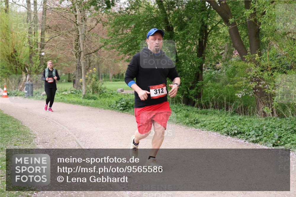 19.04.2026 - Hammer Lauf Lena Gebhardt http://msf.ph/oto/9565586 19.04.2026 10:58:26 Laufen 1851, 16, 312 meine-sportfotos.de