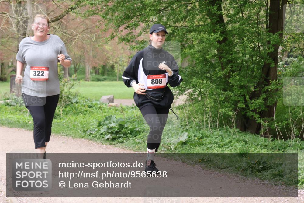 19.04.2026 - Hammer Lauf Lena Gebhardt http://msf.ph/oto/9565638 19.04.2026 11:01:20 Laufen 322, 16, 808 meine-sportfotos.de