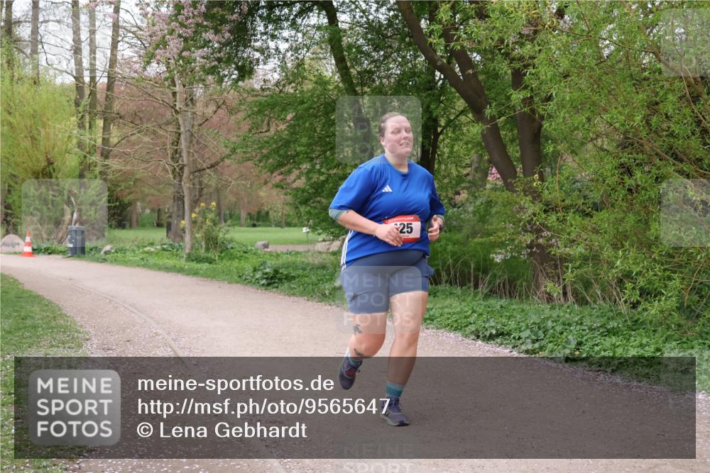 19.04.2026 - Hammer Lauf Lena Gebhardt http://msf.ph/oto/9565647 19.04.2026 11:01:55 Laufen 25 meine-sportfotos.de