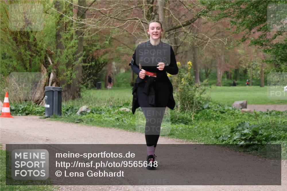 19.04.2026 - Hammer Lauf Lena Gebhardt http://msf.ph/oto/9565648 19.04.2026 11:02:10 Laufen  meine-sportfotos.de