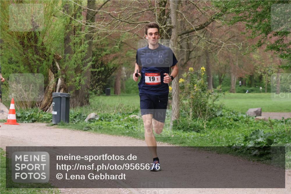 19.04.2026 - Hammer Lauf Lena Gebhardt http://msf.ph/oto/9565676 19.04.2026 11:03:15 Laufen 19 meine-sportfotos.de