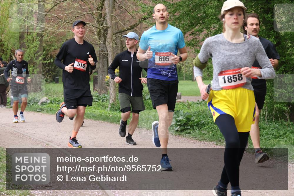 19.04.2026 - Hammer Lauf Lena Gebhardt http://msf.ph/oto/9565752 19.04.2026 11:04:26 Laufen 779, 516, 16, 695, 16, 1858 meine-sportfotos.de