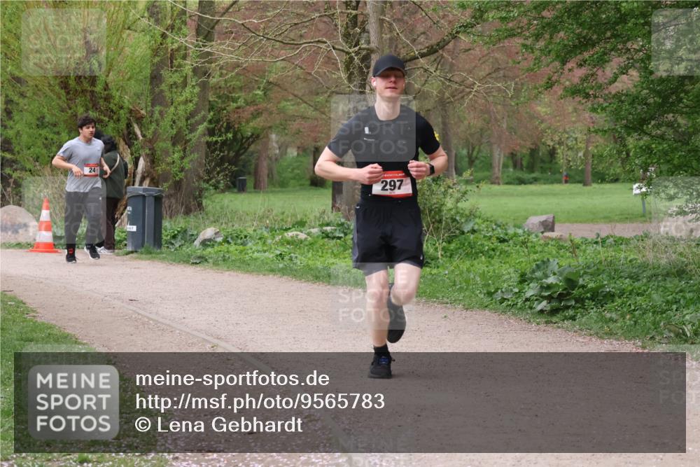 19.04.2026 - Hammer Lauf Lena Gebhardt http://msf.ph/oto/9565783 19.04.2026 11:04:44 Laufen 241, 297 meine-sportfotos.de
