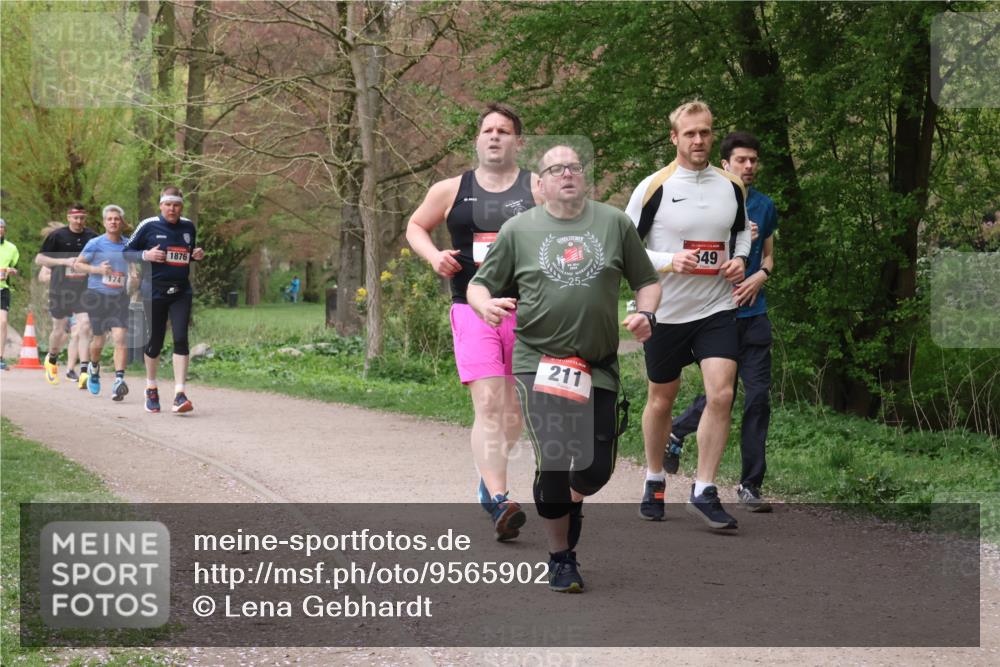 19.04.2026 - Hammer Lauf Lena Gebhardt http://msf.ph/oto/9565902 19.04.2026 11:05:46 Laufen 174, 1876, 211, 549 meine-sportfotos.de