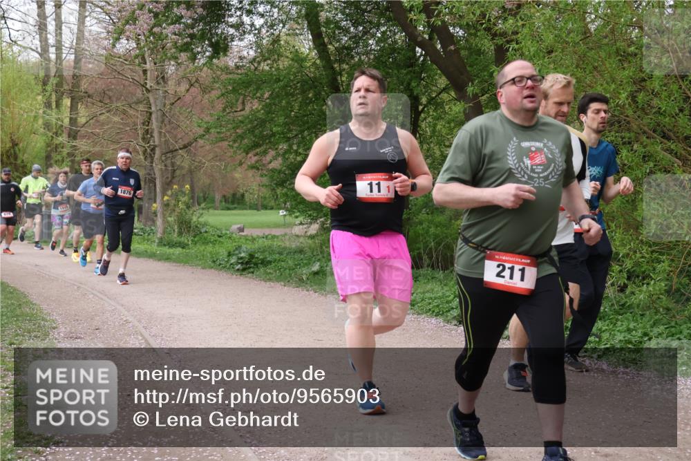 19.04.2026 - Hammer Lauf Lena Gebhardt http://msf.ph/oto/9565903 19.04.2026 11:05:48 Laufen 678, 1919, 1876, 11, 16, 211 meine-sportfotos.de