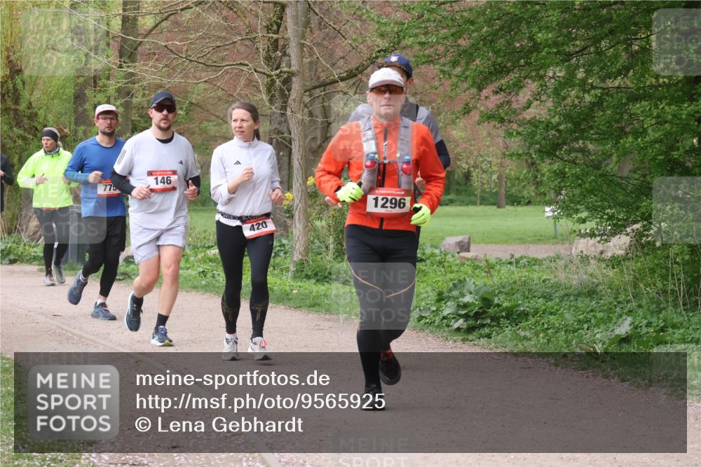 19.04.2026 - Hammer Lauf Lena Gebhardt http://msf.ph/oto/9565925 19.04.2026 11:05:58 Laufen 146, 775, 420, 1296 meine-sportfotos.de