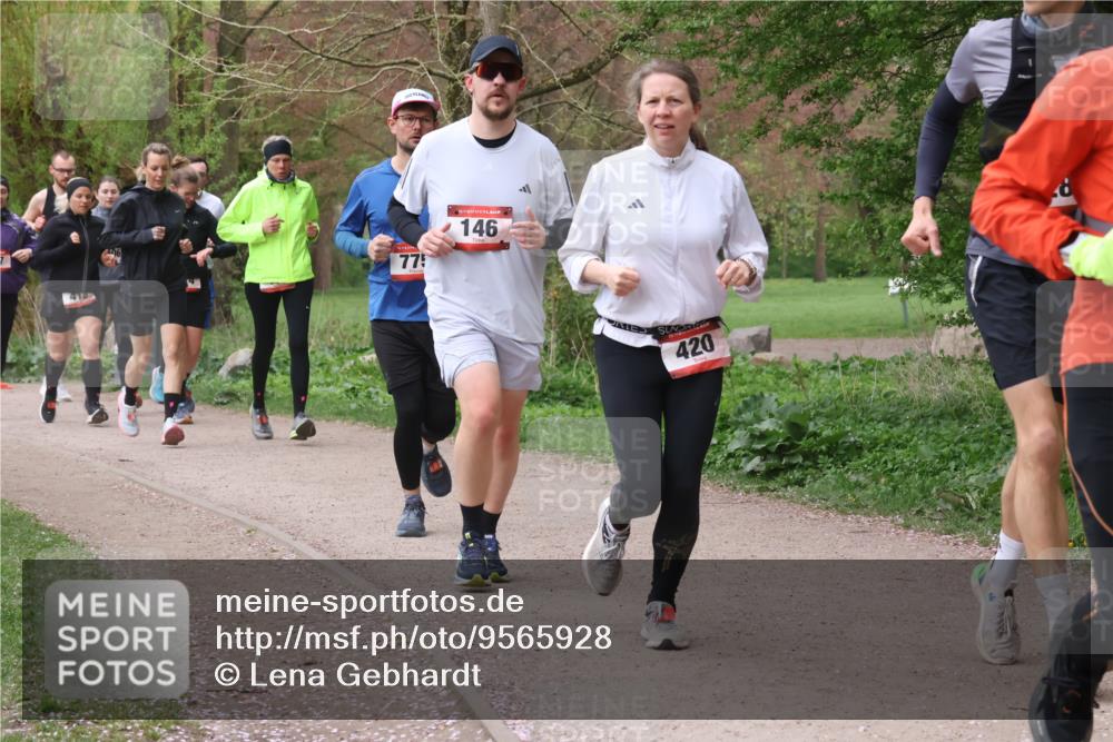 19.04.2026 - Hammer Lauf Lena Gebhardt http://msf.ph/oto/9565928 19.04.2026 11:06:00 Laufen 775, 16, 146, 420 meine-sportfotos.de