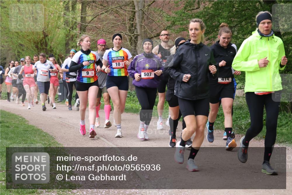 19.04.2026 - Hammer Lauf Lena Gebhardt http://msf.ph/oto/9565936 19.04.2026 11:06:04 Laufen 407, 931, 406, 91, 101, 507, 414 meine-sportfotos.de