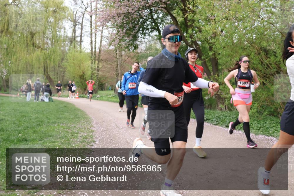 19.04.2026 - Hammer Lauf Lena Gebhardt http://msf.ph/oto/9565965 19.04.2026 11:06:14 Laufen 674, 23, 1607 meine-sportfotos.de