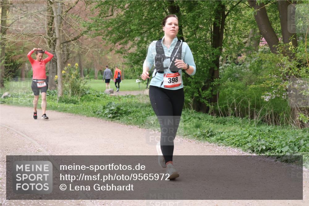 19.04.2026 - Hammer Lauf Lena Gebhardt http://msf.ph/oto/9565972 19.04.2026 11:06:16 Laufen 537, 16, 398 meine-sportfotos.de