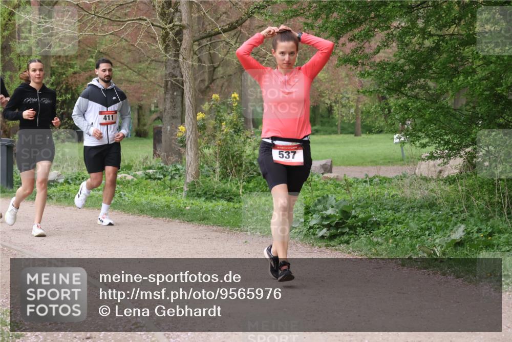 19.04.2026 - Hammer Lauf Lena Gebhardt http://msf.ph/oto/9565976 19.04.2026 11:06:18 Laufen 411, 537 meine-sportfotos.de