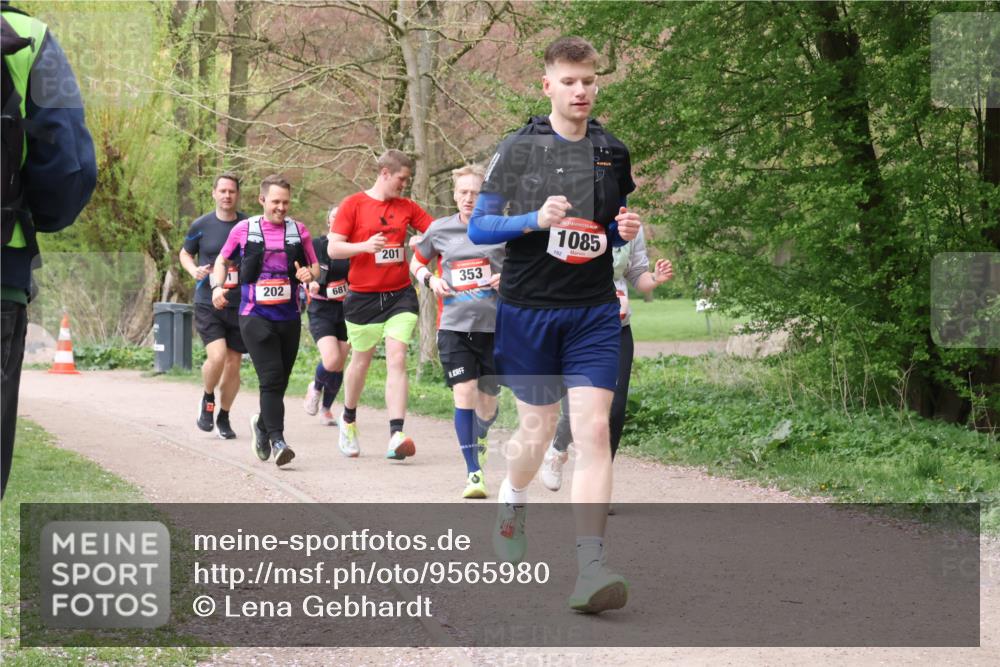 19.04.2026 - Hammer Lauf Lena Gebhardt http://msf.ph/oto/9565980 19.04.2026 11:06:25 Laufen 202, 681, 201, 353, 1085, 192 meine-sportfotos.de