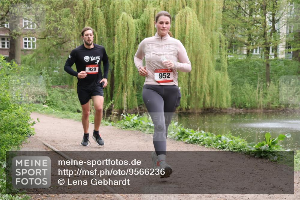19.04.2026 - Hammer Lauf Lena Gebhardt http://msf.ph/oto/9566236 19.04.2026 11:30:53 Laufen 920, 16, 952 meine-sportfotos.de