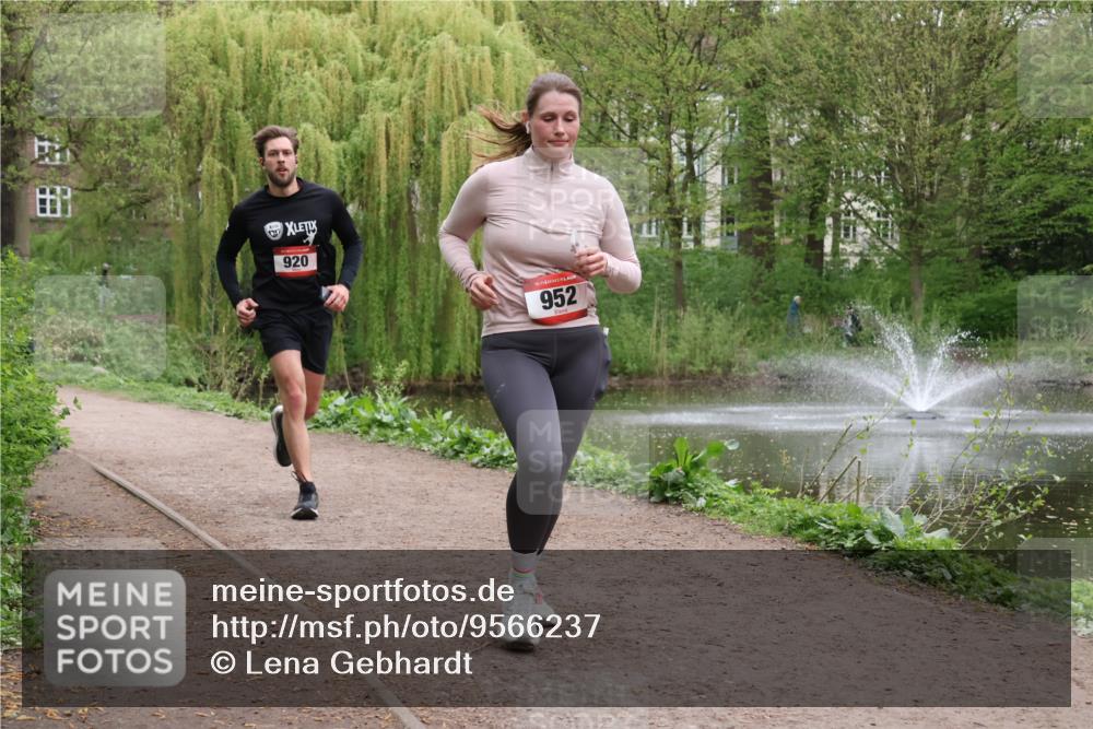 19.04.2026 - Hammer Lauf Lena Gebhardt http://msf.ph/oto/9566237 19.04.2026 11:30:53 Laufen 920, 16, 952 meine-sportfotos.de