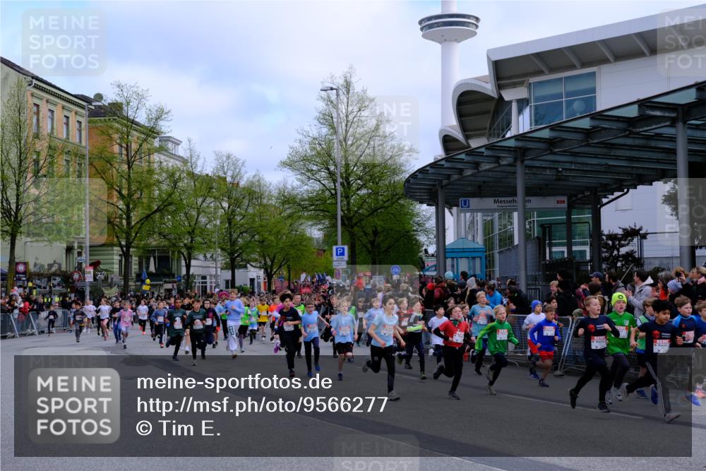 25.04.2026 - Das Zehntel Tim E. http://msf.ph/oto/9566277 25.04.2026 08:30:52 Ziel  meine-sportfotos.de