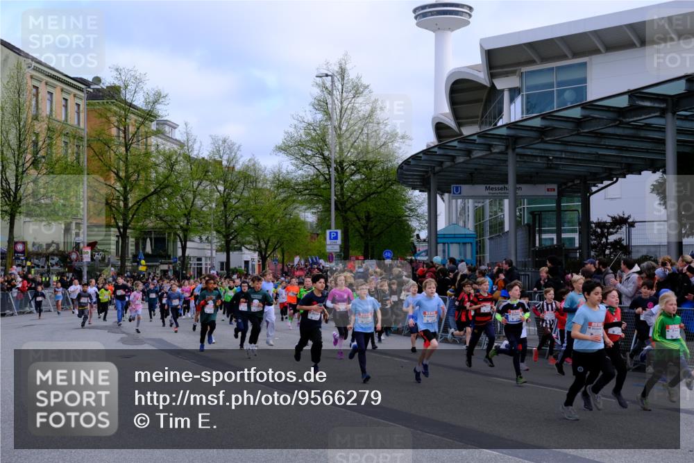 25.04.2026 - Das Zehntel Tim E. http://msf.ph/oto/9566279 25.04.2026 08:30:53 Ziel  meine-sportfotos.de