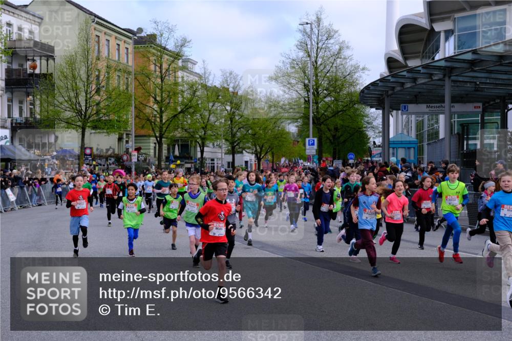 25.04.2026 - Das Zehntel Tim E. http://msf.ph/oto/9566342 25.04.2026 08:31:07 Ziel  meine-sportfotos.de