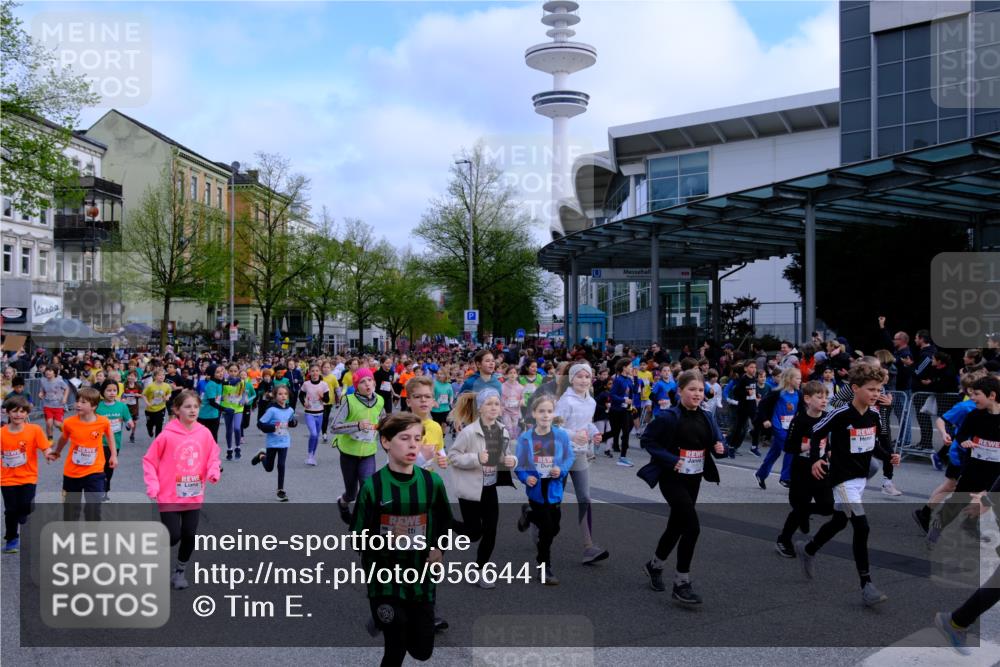 25.04.2026 - Das Zehntel Tim E. http://msf.ph/oto/9566441 25.04.2026 08:31:38 Ziel  meine-sportfotos.de